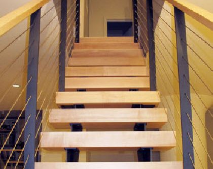 Narrow double stringer stairs