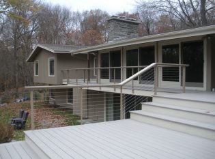 Cable Railing Post Color To Match The Exterior Of Home