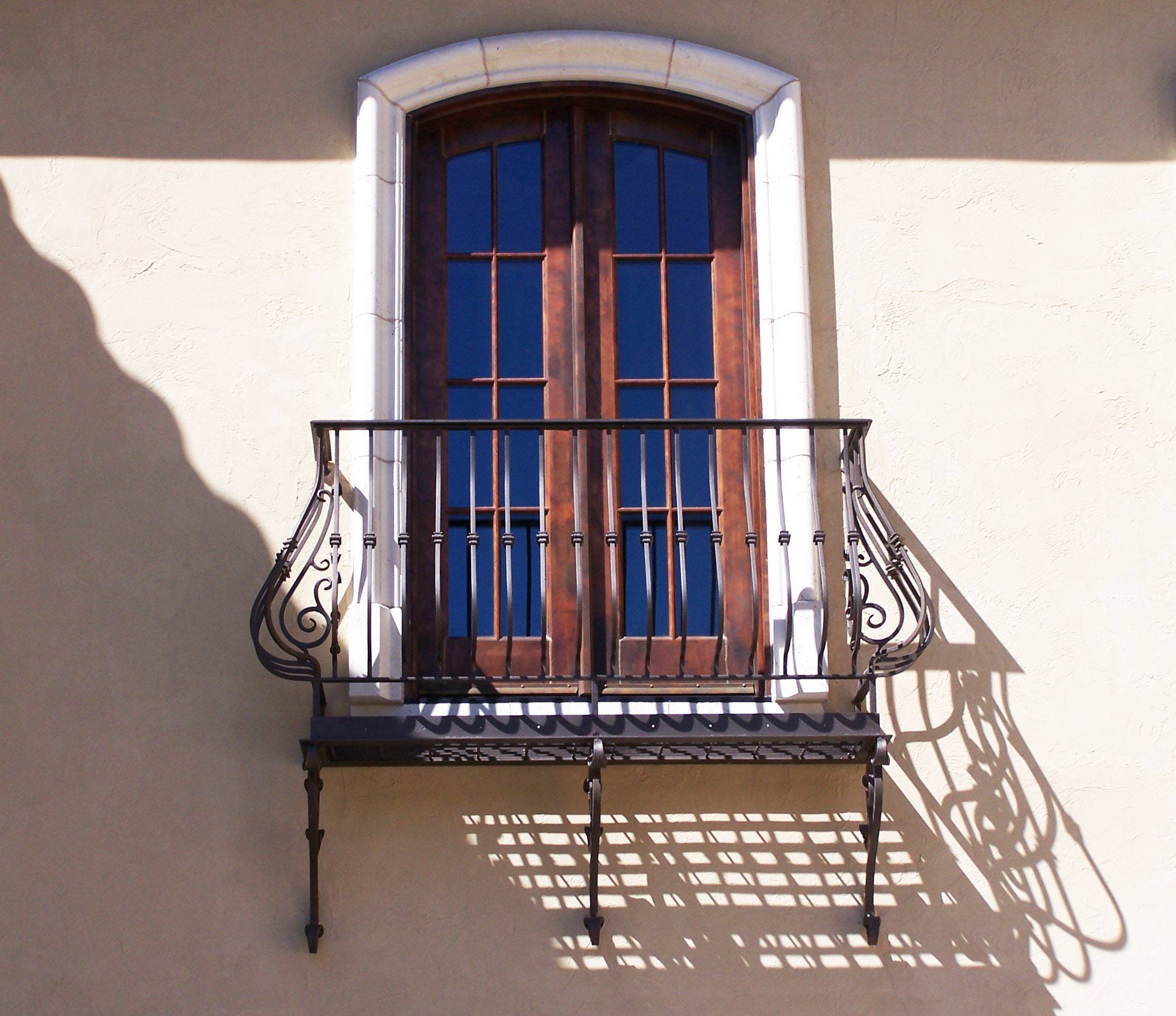 Classical balcony galvanized and power