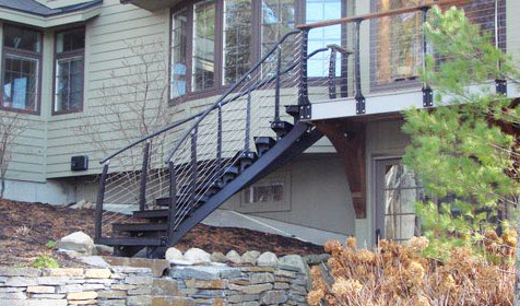 Curved outdoor deck stair