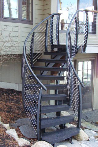 Curved cable rail stair in NH