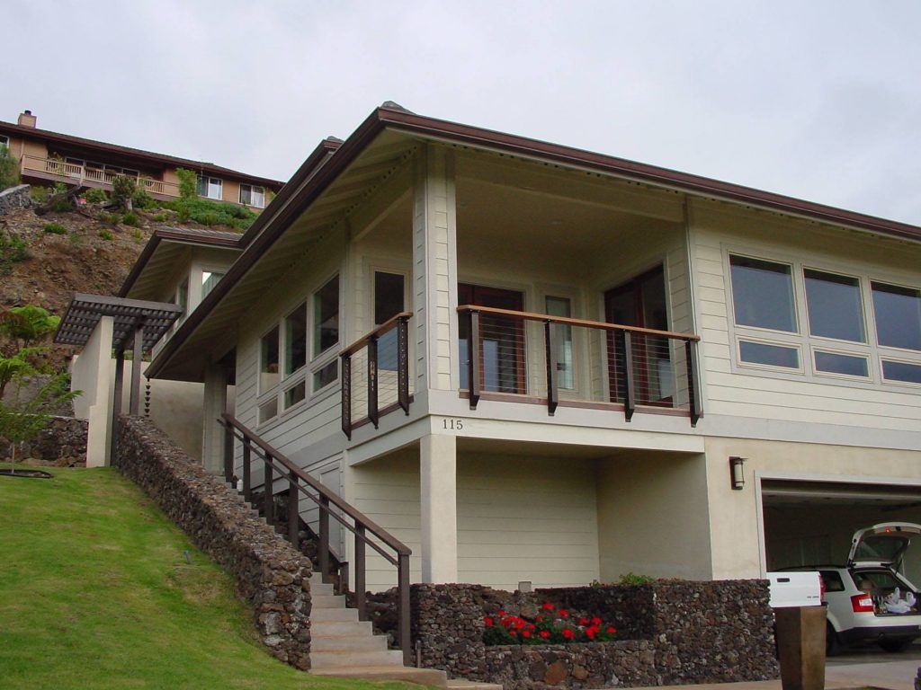 Prairie Style Outdoor Cable Staircase Railing Maui, HI Keuka Studios