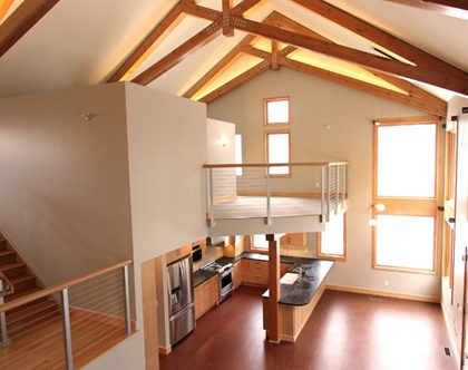 High ceilings and open floor plan in upstate NY with interior cable railings