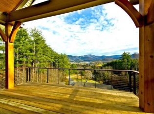 Ithaca Style cable deck railing on mountain deck