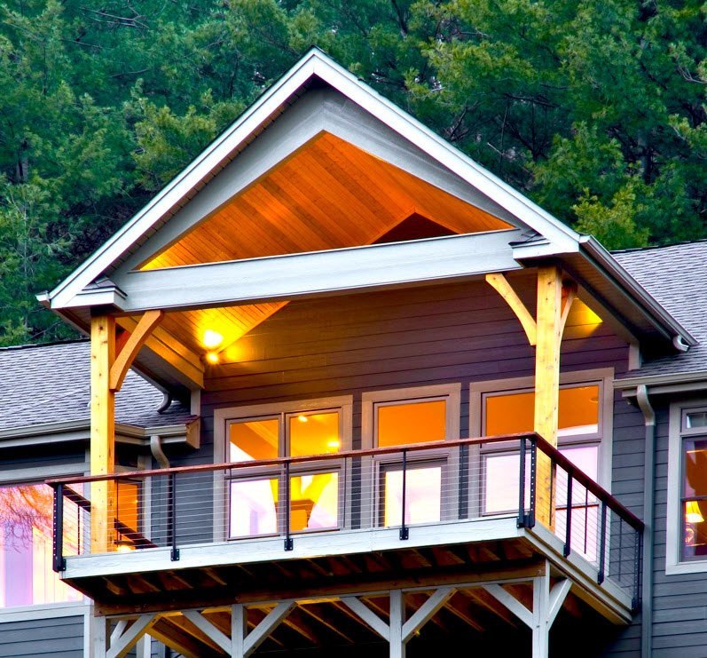 An Ithaca style cable deck railing on this upper level deck.