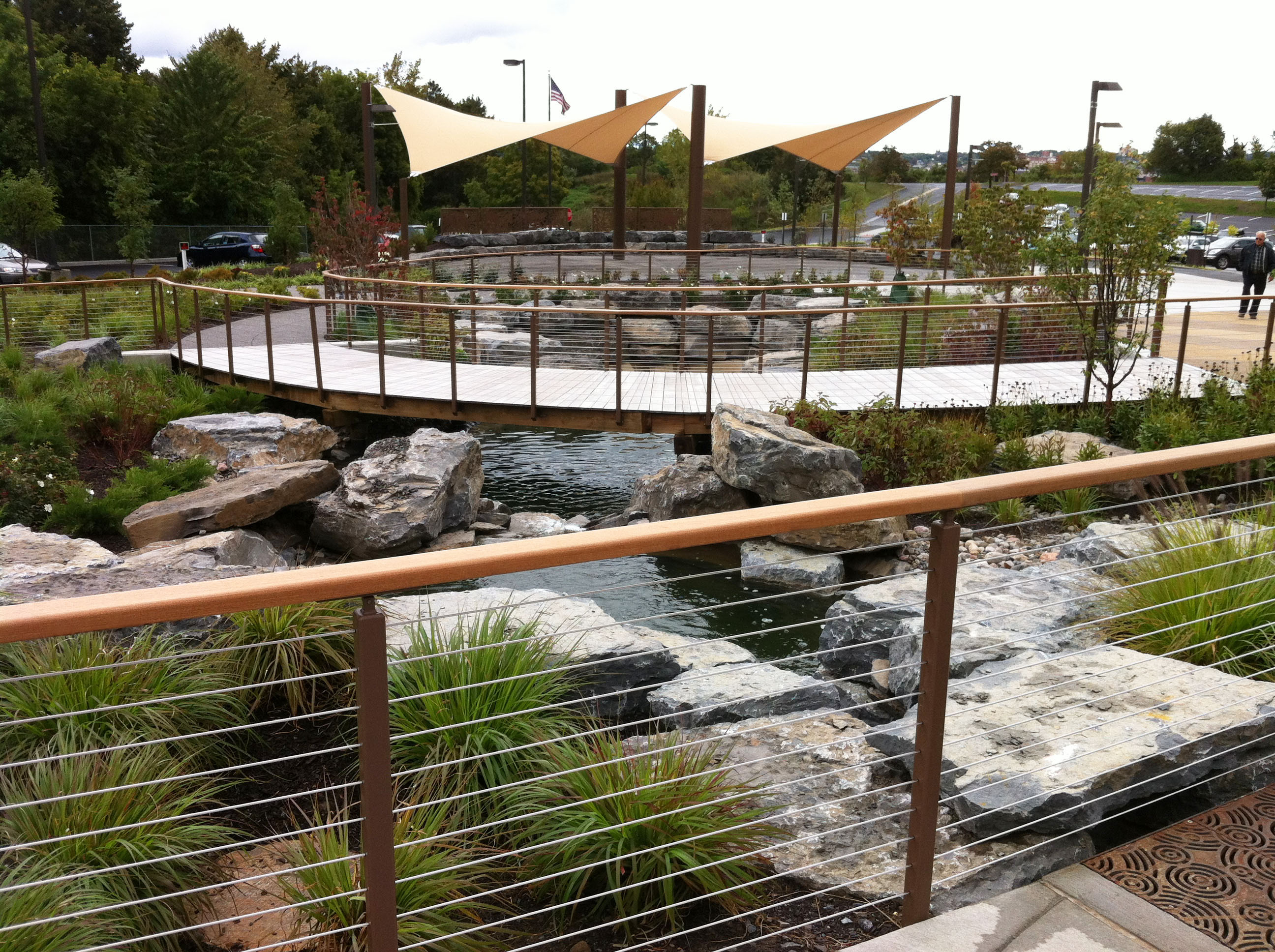 Keuka Studios colloborated with Rosamond Gifford Zoo to create cable railings for an outdoor oasis