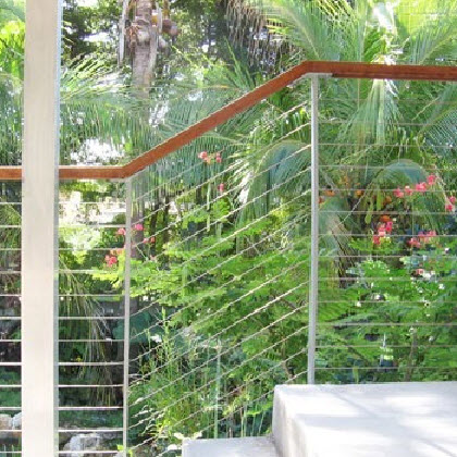 modern railing system made of aluminum railing on concrete porch