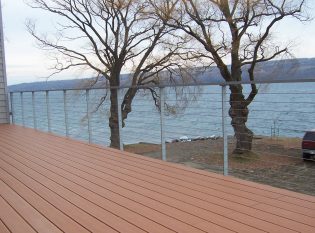 Rectangular metal top railing