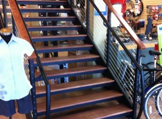 Wood Stair With Metal Handrail And Wood Top rail