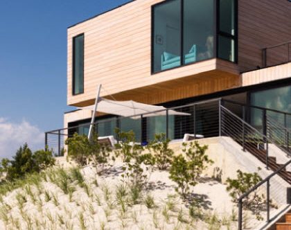 Beach house with Minimalist Modern Railings