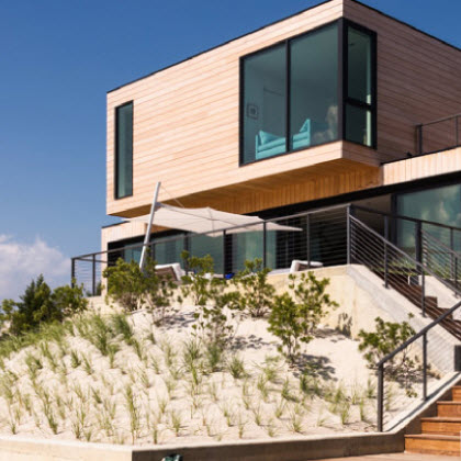 Beach house with Minimalist Modern Railings