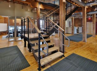 Industrial style cable railing system