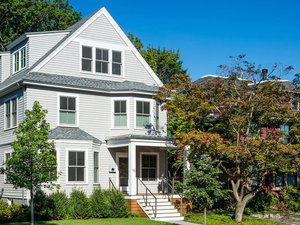 Porch with cable railing system