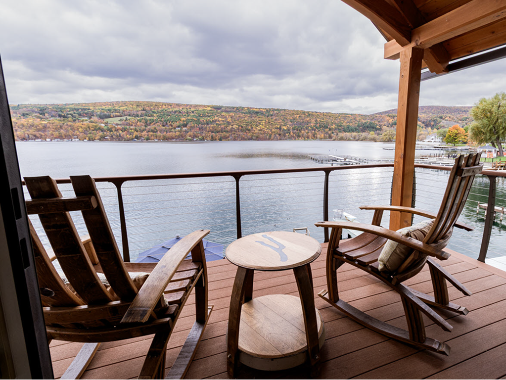 Front mounted cable railings on lake front deck